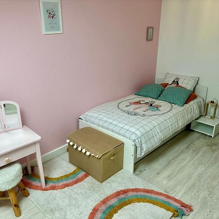 Appartement Cosy Proche Toulouse Castelginest Exterior foto
